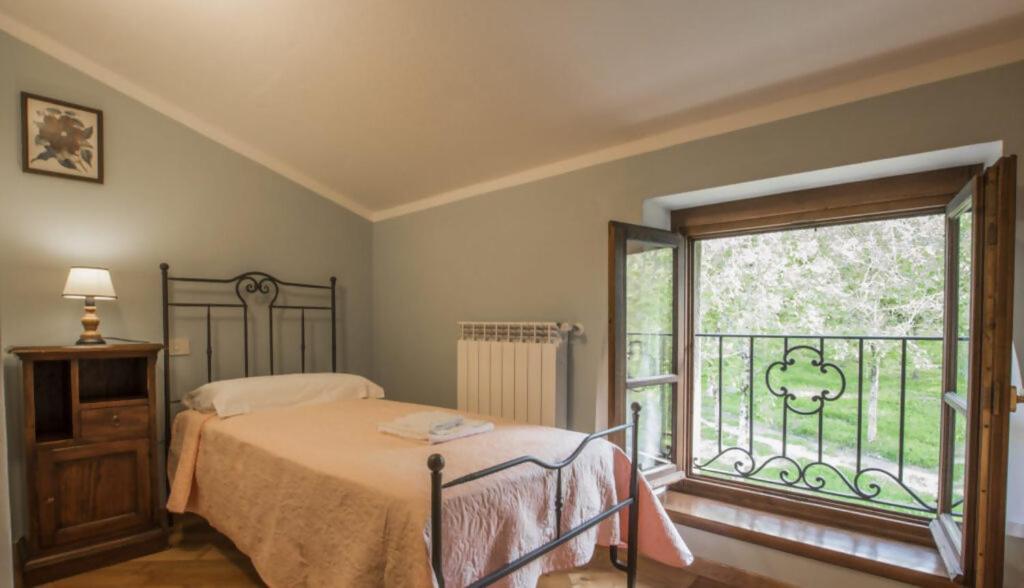 Agriturismo Podere La Casaccia Poppi Luaran gambar