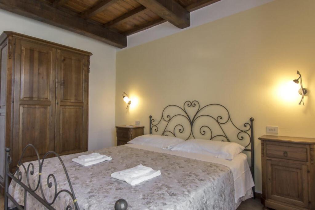 Agriturismo Podere La Casaccia Poppi Luaran gambar