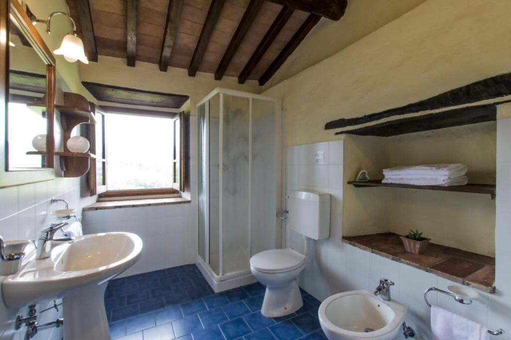 Agriturismo Podere La Casaccia Poppi Luaran gambar