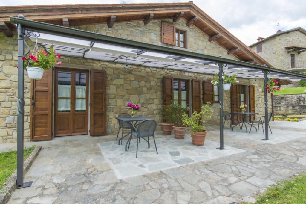 Agriturismo Podere La Casaccia Poppi Luaran gambar