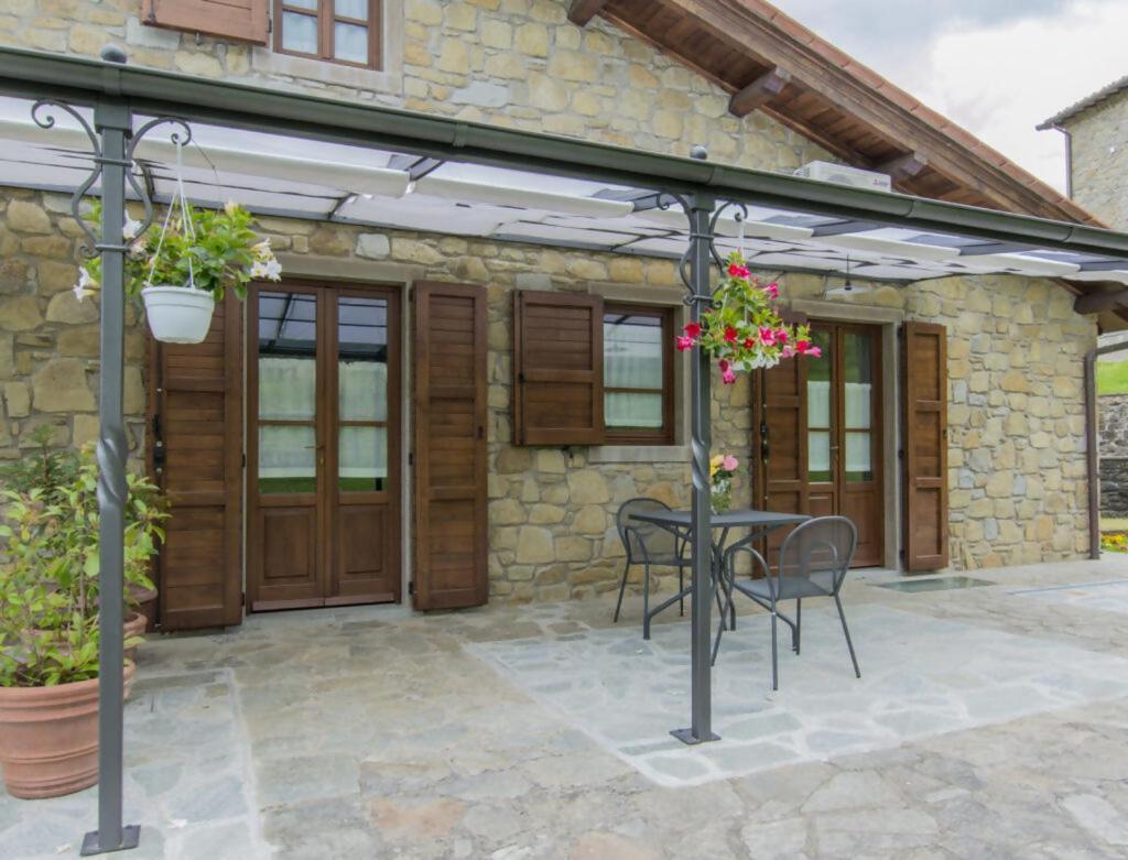 Agriturismo Podere La Casaccia Poppi Luaran gambar